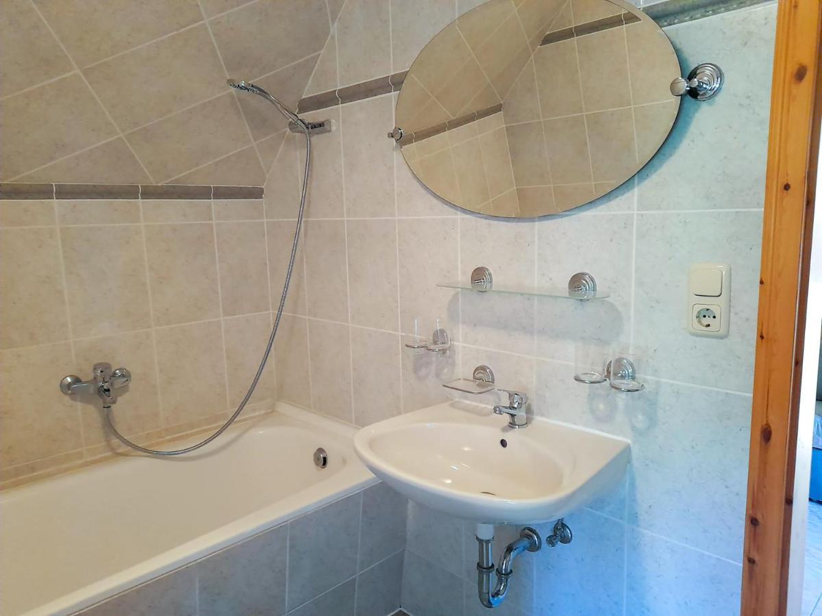Ferienwohnung Seekiste Born Bagian luar foto